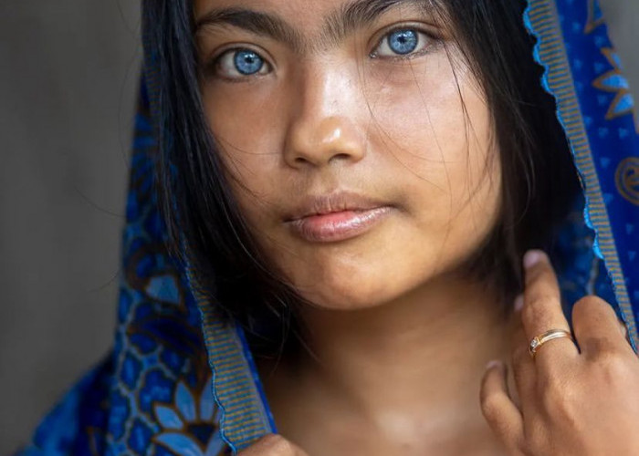 Wow, Miliki Bola Mata Biru, Gadis Asal Jawa Barat ini Jadi Incaran Fotografer Dunia