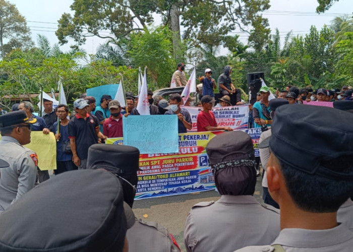 Aksi Serikat Buruh, Massa Sampaikan 7 Tuntutan Soal Parkir