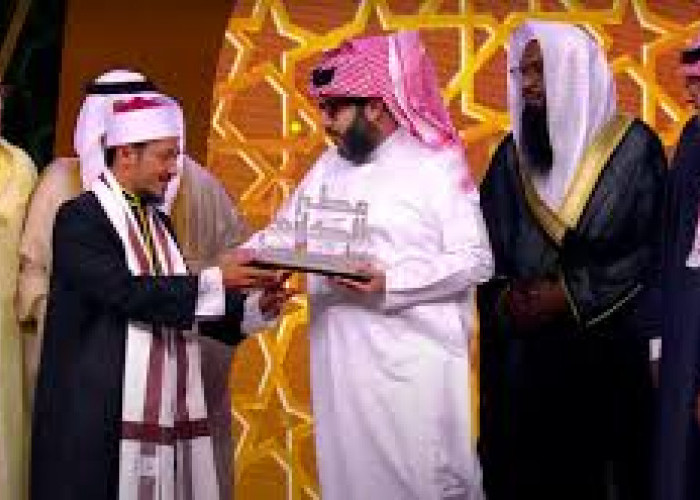  WNI Juara 2 Lomba Azan di Arab Saudi Dilarang Pulang, Warganet : Awas Dipotong Pajak