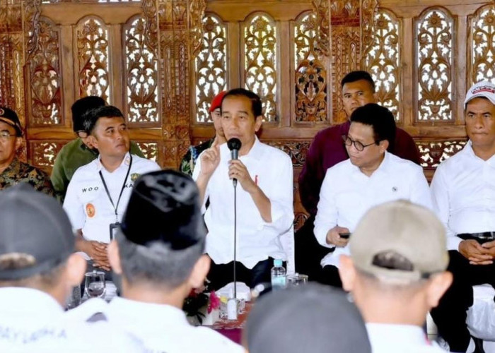 Jokowi Minta Kades Belanjakan Uang Dana Desa di Wilayah Masing-masing