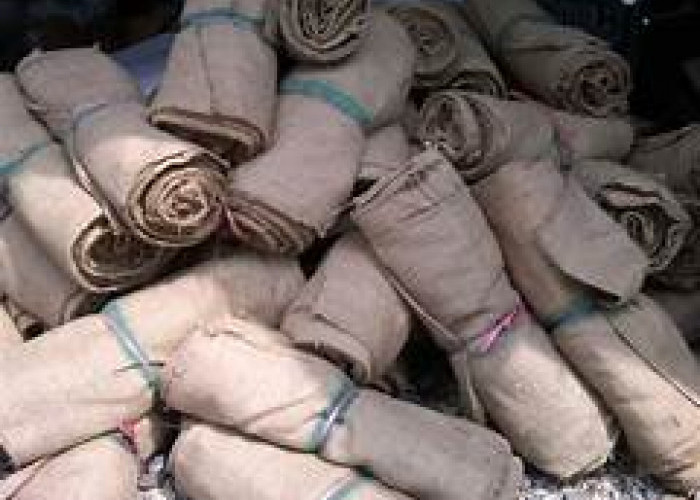 Walau Termasuk Jorok, Namun Beberapa Benda Ini Terkenal Sebagai Bagian Ilmu Hitam