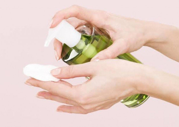 Benarkah Rutin Membersihkan Ketiak dengan Micellar Water Mampu Membuat Kulit Ketiak Tampak Lebih Cerah?