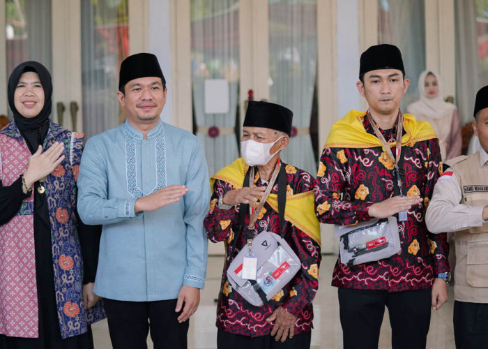 Tertua 84 Tahun, CJH Bengkulu Utara Terbang ke Tanah Suci