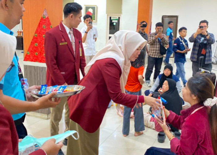 SRA untuk Penumpang Bandara Fatmawati Soekarno Terdampak Erupsi GAK