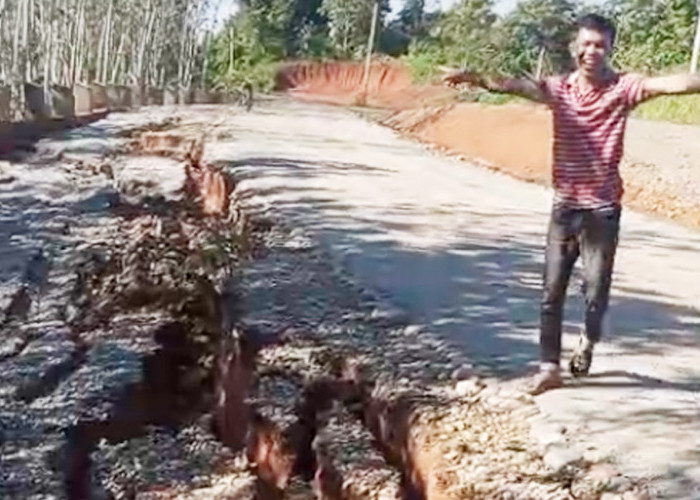 Belum Sebulan, Jalan Tanjung Alai–Jabi Amblas, Camat Soroti Masa Pemeliharaan