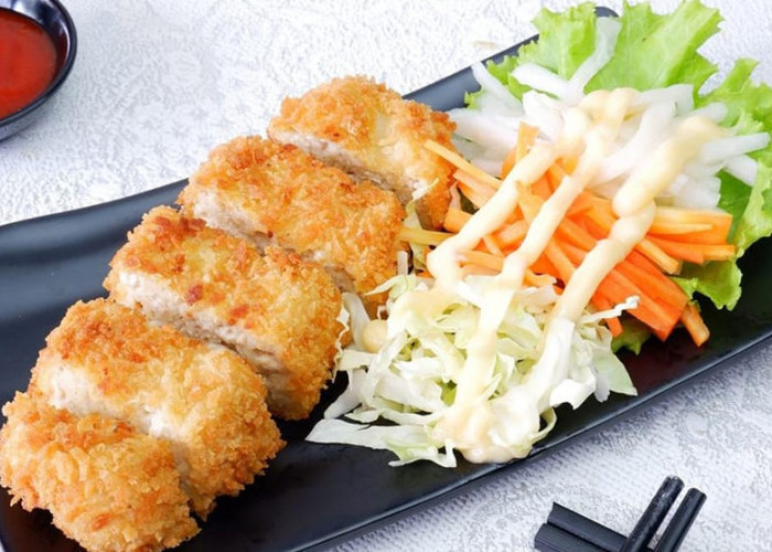 Kamu Bisa Buat Chicken Katsu Lezat, Ayam Goreng Tepung Renyah ala Jepang