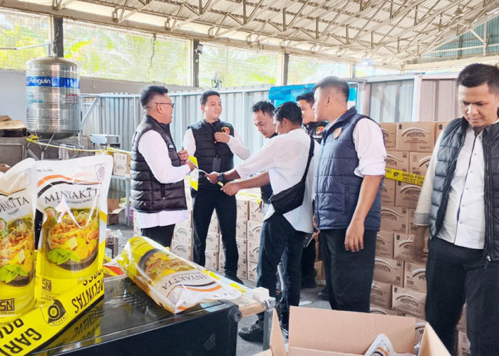 Geledah Gudang Migor BMP, Polda Bengkulu Sita Ribuan Dus MinyaKita Oplosan