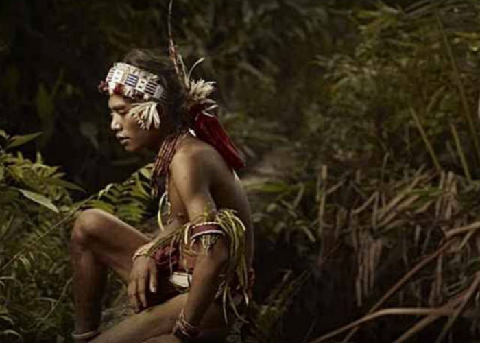Merinding, Ini 4 Suku Gaib di Indonesia yang Penuh Misteri