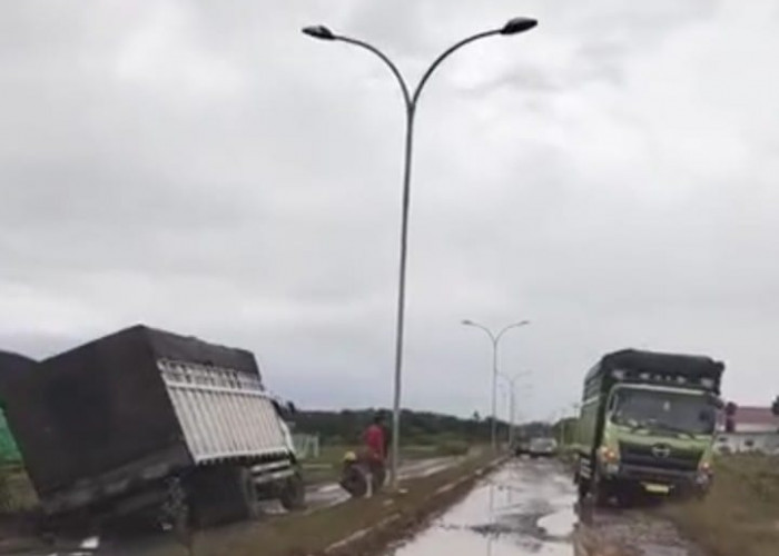 Hasil Kesepakatan Tak Berlaku, Jalan KPB Lagita Masih Dilewati Angkutan Besar