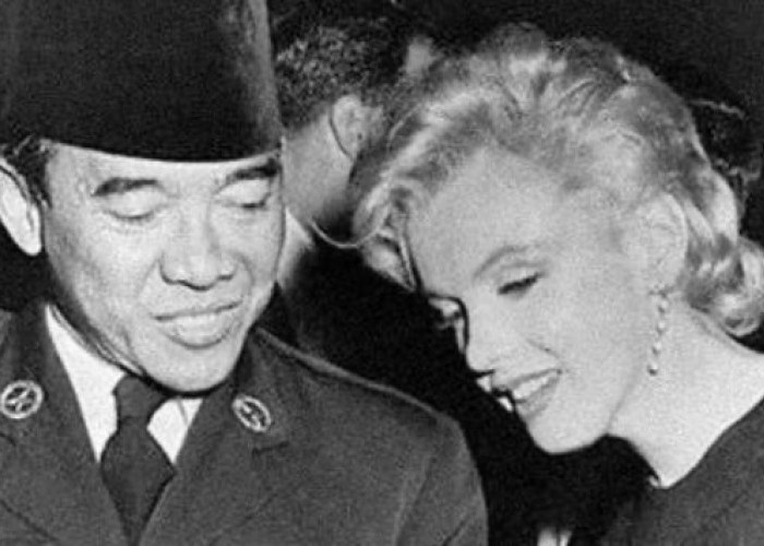 Ini Sosok Artis Seksi yang Pakai Baju Transparan Saat Bertemu Soekarno di Amerika