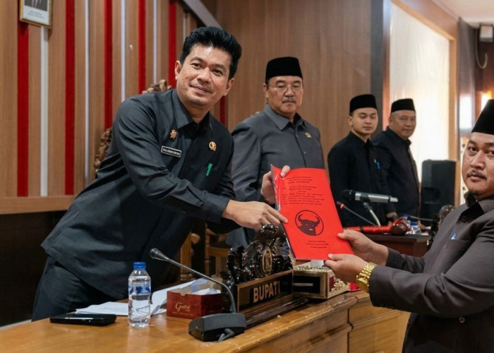 3 Raperda Disahkan, Bupati Minta OPD Implementasikan Untuk Kepentingan Masyarakat