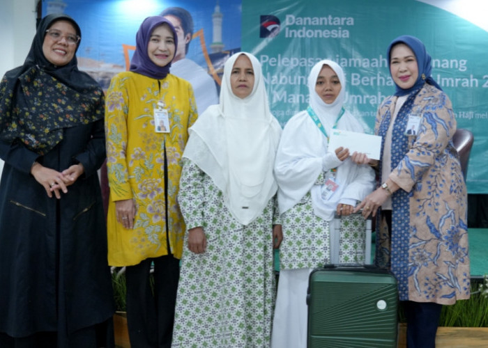 BSI Berangkatkan Umrah 50 Nasabah Tabungan Haji, Perkuat Ekosistem Haji & Umrah Jadi Motor Pertumbuhan Dana
