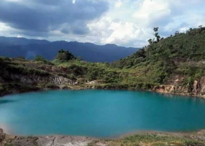 Ini Jalur yang Harus Ditempuh Menuju Danau Kawah, Danau Cantik yang Viral di Puncak Gunung Daun Bengkulu
