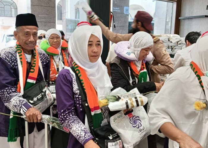Jamaah Haji Diminta Perbanyak Minum untuk Hindari Dehidrasi Akibat Perubahan Cuaca 