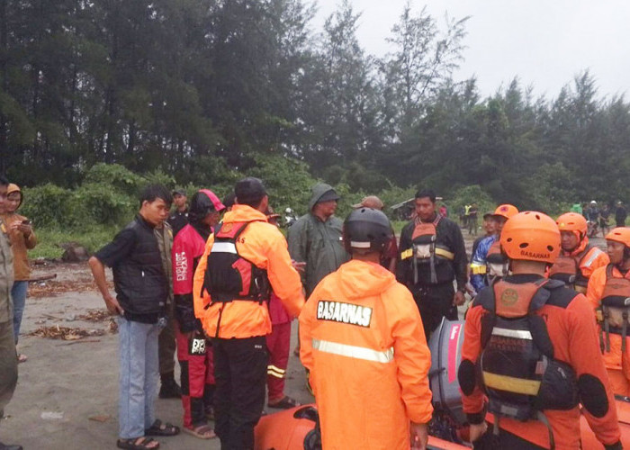 Kapal Karam, Seorang Nelayan Menghilang