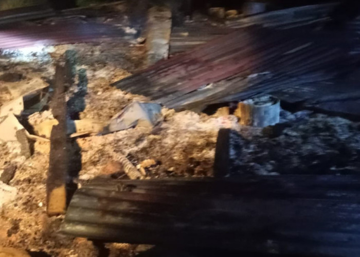 Rumah Panggung di Air Sebayur Ludes Terbakar, Kerugian Capai Puluhan Juta