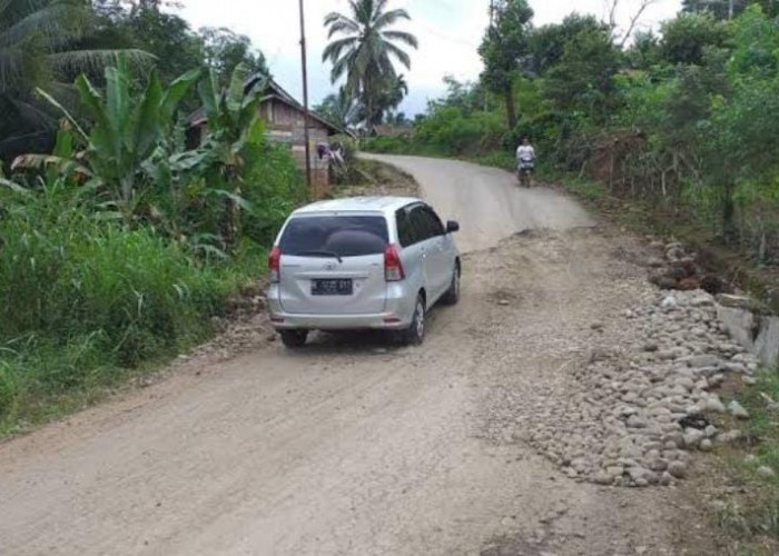 Dapat Kucuran DBH 12,7 M, Kabarnya, Pemkab Bengkulu Utara Akan Perbaiki Jalan Arga Makmur-Kurotidur