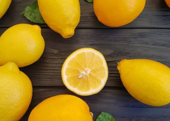 Kulit Bisa Cerah dengan Rutin Minum Perasan Air Lemon Dicampur Bahan Rahasia