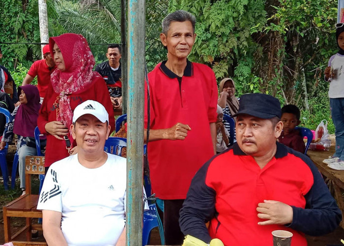 Bersama Masyarakat, Dewan Serukan Semangat Membangun Daerah dan Gotongroyong