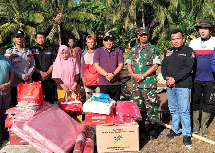 Pemkab Salurkan Bantuan Korban Kebakaran di Enggano