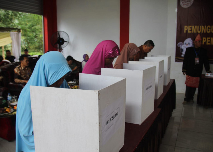 Mendukung Suksesnya Pemilu Aman dan Damai, Dandim 0423/Bengkulu Utara Hadiri Simulasi Pemungutan Suara 