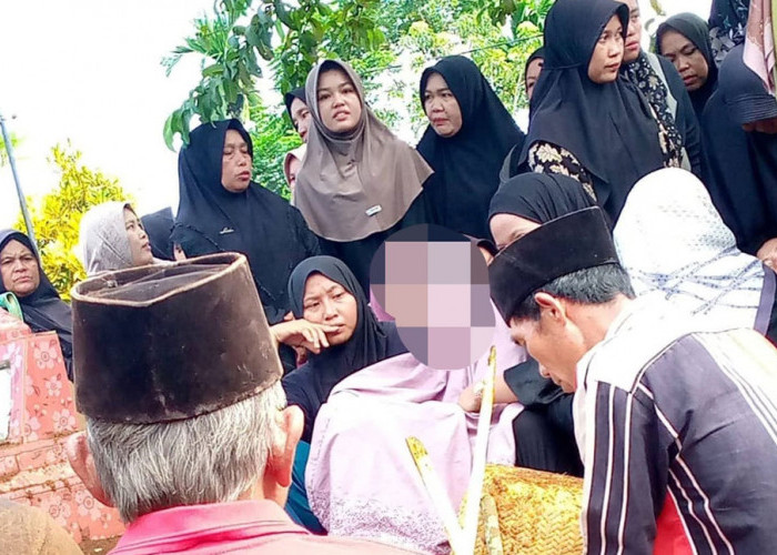 Rencana Menikah Pupus, Calon Istri Berurai Air Mata di Pemakaman