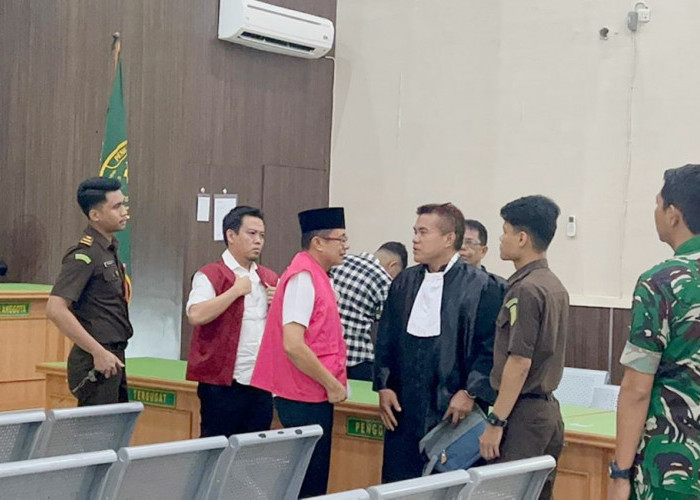 Eks Dewan Kota Divonis 5 Tahun, Eks Kadis Dagperin 3 Tahun 4 Bulan