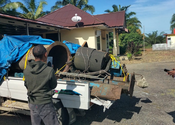 Nekat Curi Besi Pemecah Batu, 4 Pelaku Diamankan Polsek Padang Jaya