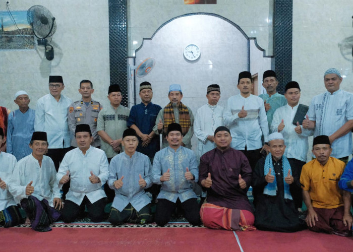 Pengurus Masjid Doakan Arie Septia Adinata Datang Lagi Sebagai Bupati 