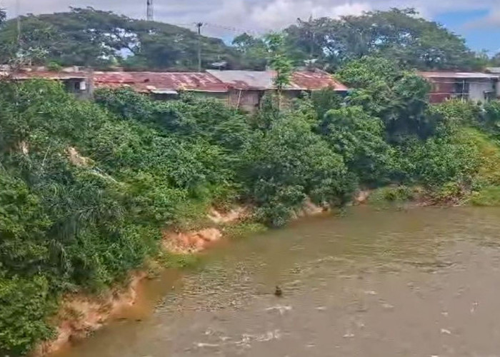 BWS Dinilai Lamban, Puluhan Warga Lubuk Gedang Hidup dalam Ancaman Longsor