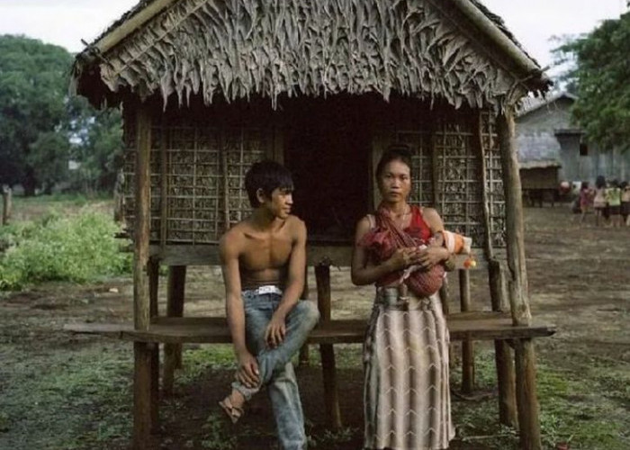 4 Ritual Paling Nyeleneh dari Suku Pedalaman di Indonesia, Ternyata Hubungan Sejenis Sudah Ada Sejak Dulu