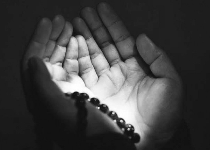 Umat Muslim Wajib Mengetahui Waktu-Waktu Mustajab untuk Berdoa