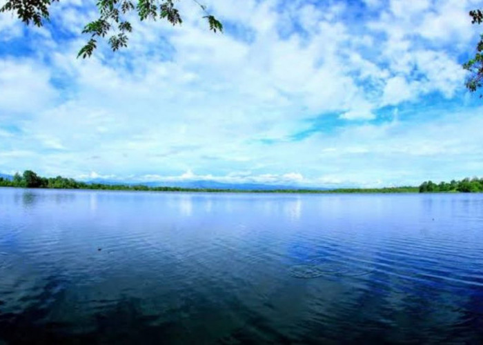 Menawarkan Keindahan Alam yang Masih Asri, Ini Sejarah Wisata Danau Dendam Tak Sudah di Bengkulu