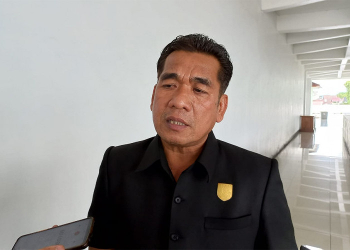 Ditemukan Copy Paste dalam LKPJ Gubernur, Edwar: Ini Asal-asalan