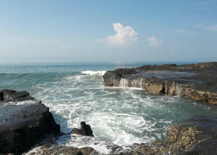 Misteri Pantai Karang Hawu, Tempat Pertemuan Ir Soekarno dengan Nyi Roro Kidul