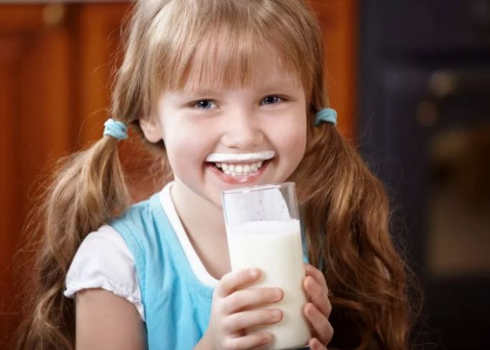 Selain Teh, Minum Susu Saat Perut Kosong Sebaiknya Juga Tak Dilakukan 