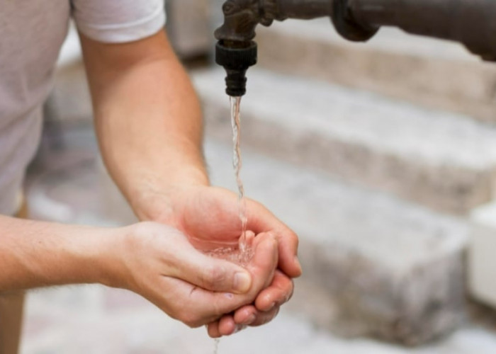 Bisakah Tetap Sah Jika Berwudhu Menggunakan Air dari Bak Mandi? Begini Jawabannya