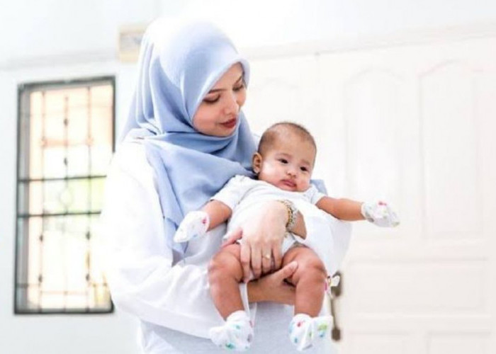 Parenting Islami, Membaca Doa untuk Ibu Menyusui Agar ASI Makin Lancar