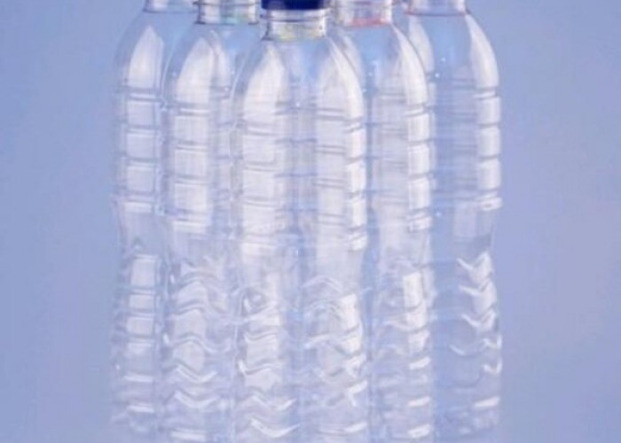 Terlalu Banyak Resiko, Ini Alasan Botol Minum Air Kemasan Dilarang Dipakai Ulang