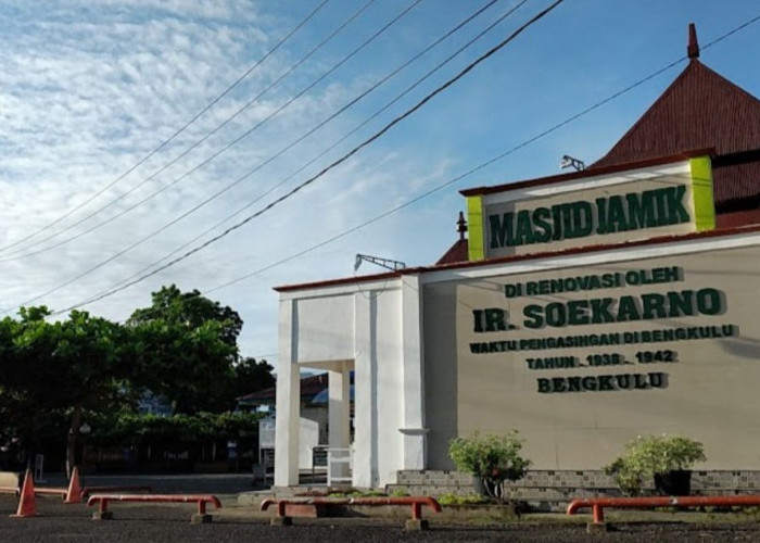 Begini Sejarah Masjid Jamik, Salah Satu Karya Arsitektur Bung Karno Saat Diasingkan di Bengkulu
