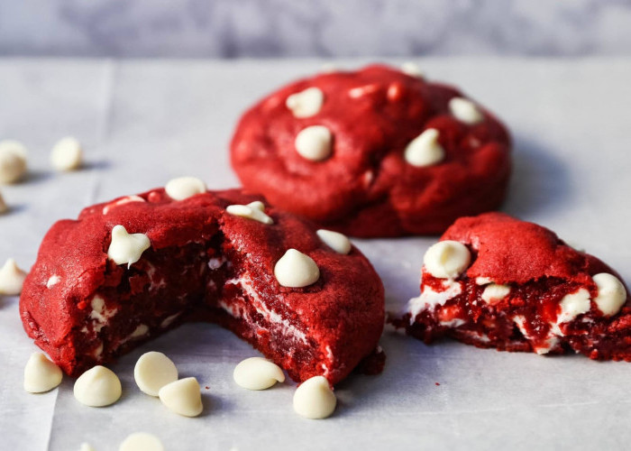 Butuh Camilan Lezat yang Memikat Mata dan Lidah, Kamu Harus Cobain Red Velvet Cookies