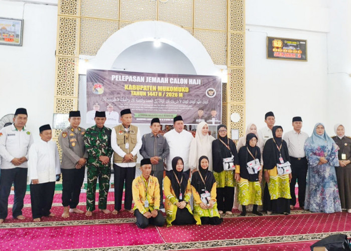 Enam CJH Mukomuko Diminta Jaga Kesehatan Selama di Tanah Suci