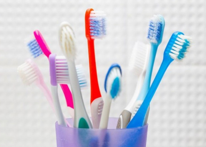 Kenapa Perlu Mengganti Sikat Gigi Secara Berkala? Ternyata Ini Alasannya 