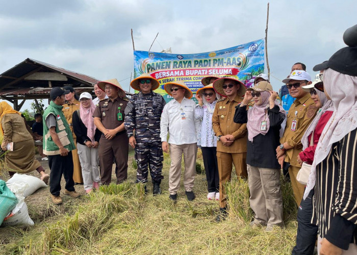 Dorong Produktivitas Petani, BI Bengkulu Salurkan Bantuan Alsintan