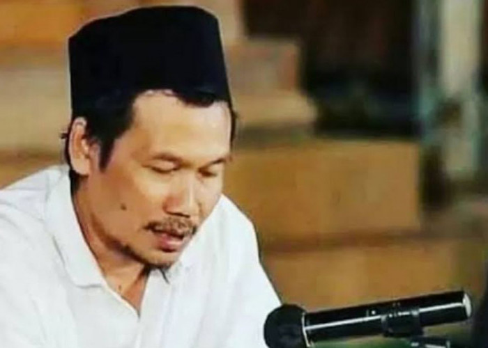 Gus Baha Bagikan Amalan Ringan Tapi Dahsyat, Bahkan Sehelai Rambutpun Tak Bisa Disentuh Azab