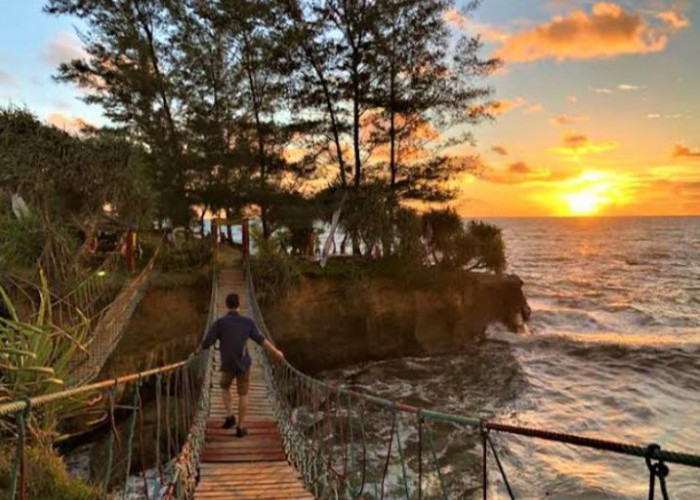 Pantai Sungai Suci, Wisata Andalan untuk Menikmati Sunset di Bengkulu Tengah