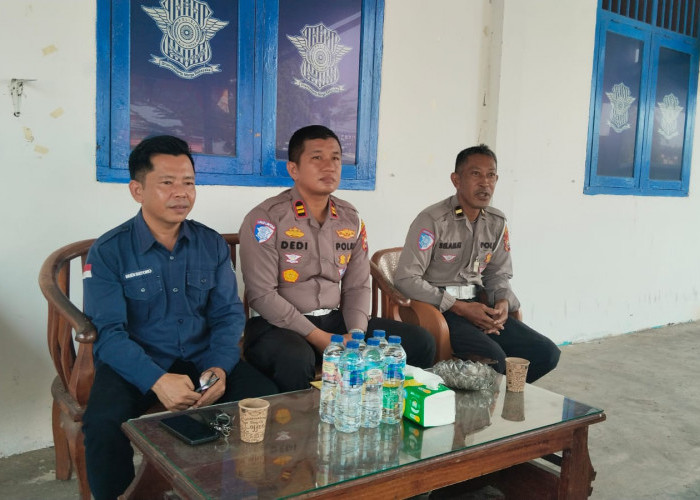 Satlantas - PWI Mukomuko Bangun Sinergi Cegah Pelanggaran Lalulintas