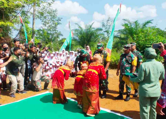 Kodam II Sriwijaya dan Korem 041/Gamas Evaluasi TMMD di Suka Mulya