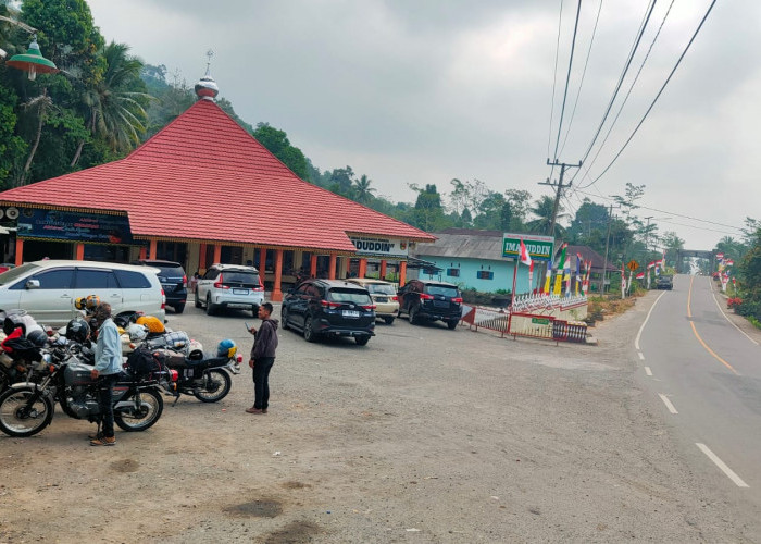 Masjid Imaduddin Tanggamus, Sediakan Kopi Gratis dan Rest Area di Lintas Barat Sumatera