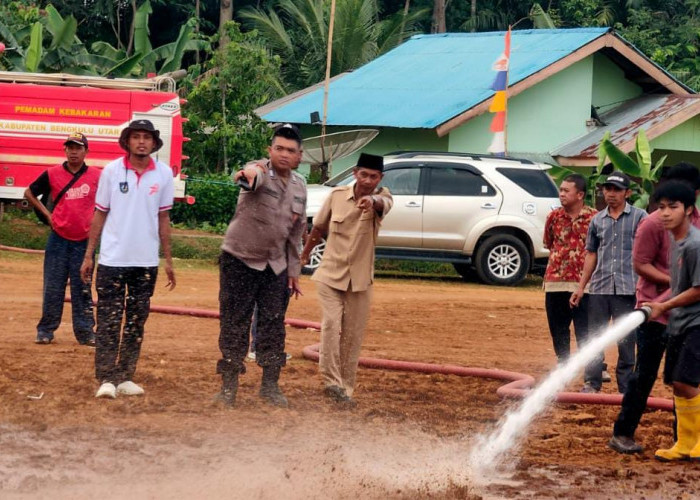 Matangkan Persiapan Upacara HUT RI ke-78, Kecamatan Padang Jaya Gelar Gladi di Lapangan 